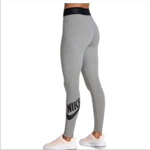 Nike high rise leggings✔️